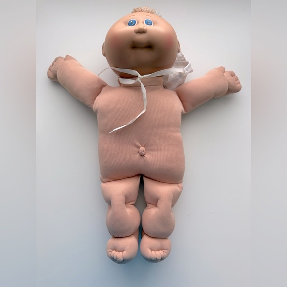 Vintage Coleco Cabbage Patch Preemie Blonde Hair with Blue Eyes - Picture 7 of 15